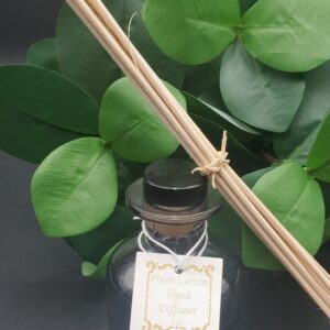 Scents By DMW - Fresh Lemon Scented Reed Diffuser w/ Sticks