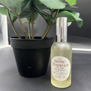 Naturally Refreshed - Exotic teakwood 3-in-1 Room spray